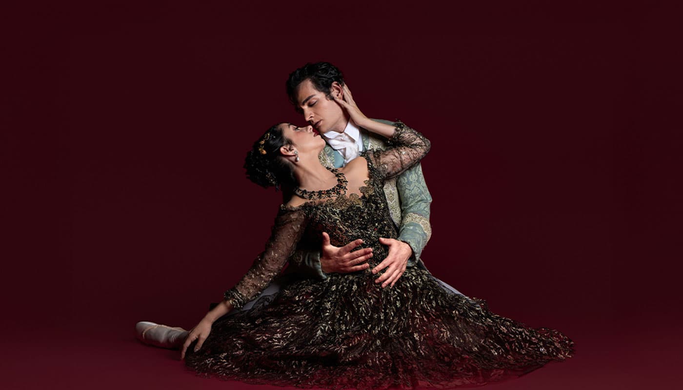 Manon at Wortham Theater Center