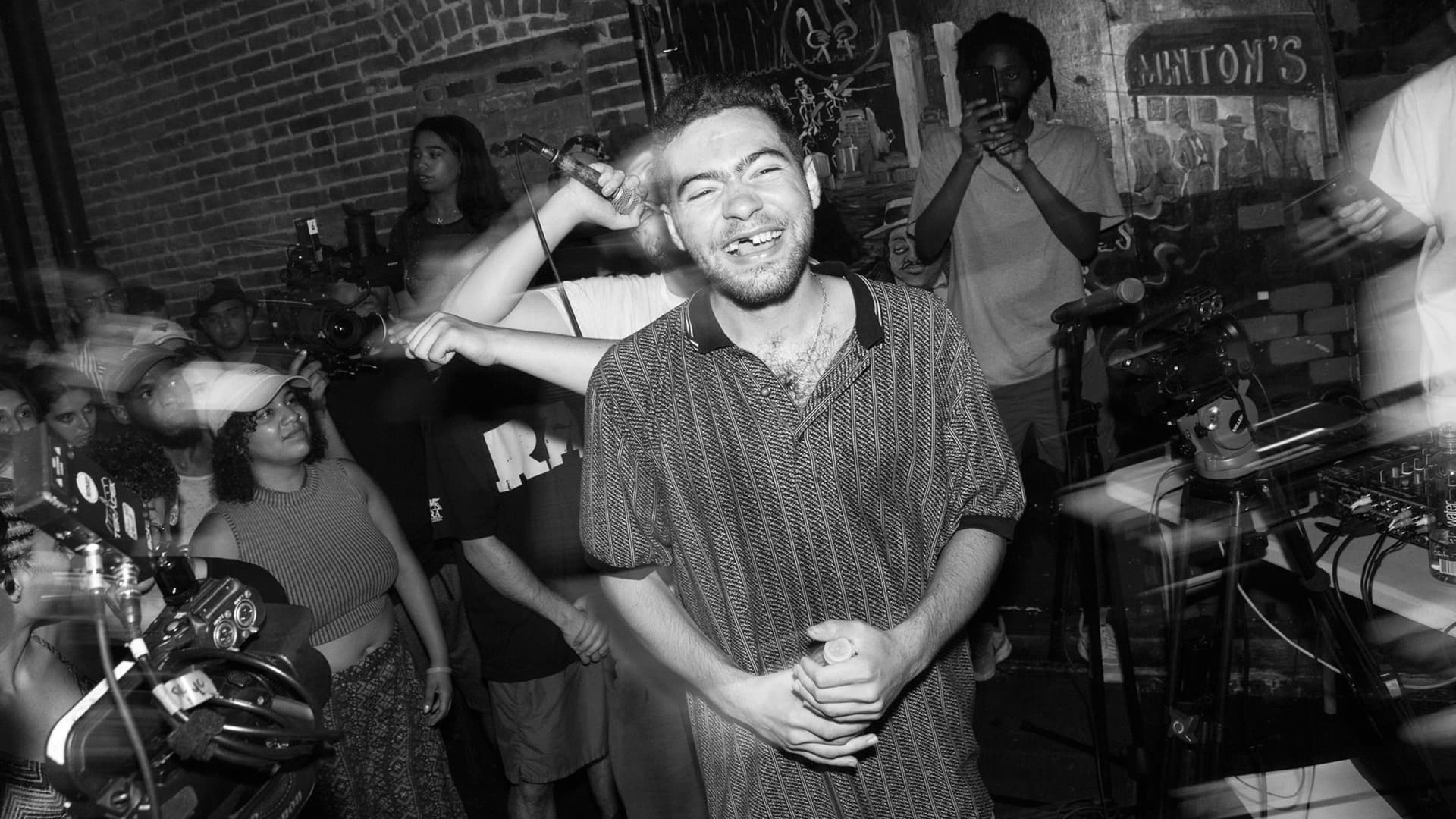 Wiki at Three Top Lounge