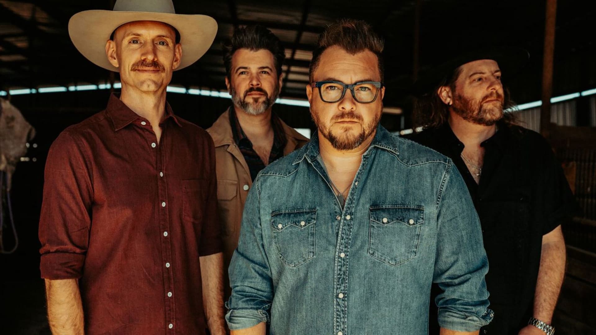 Eli Young Band at District 142