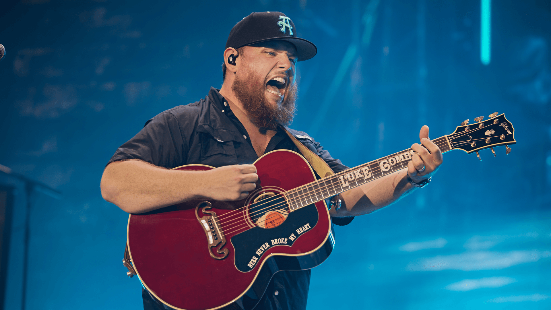 Luke Combs at Ford Field